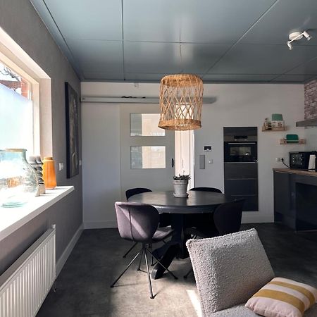 إمين B&B Het Kleine Huisje المظهر الخارجي الصورة