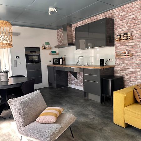 إمين B&B Het Kleine Huisje المظهر الخارجي الصورة