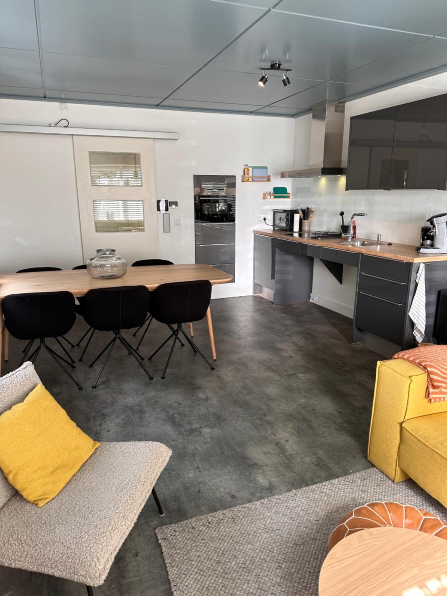 إمين B&B Het Kleine Huisje المظهر الخارجي الصورة
